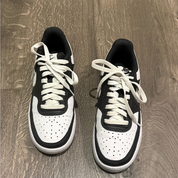 Nike Court Visions - Picture 2 of 7